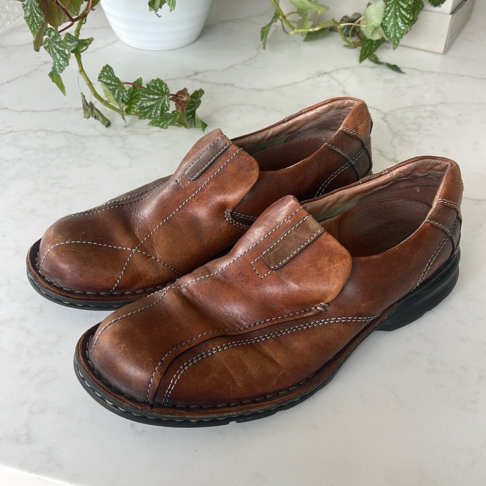 Clark’s Brown Leather Shows 8.5
